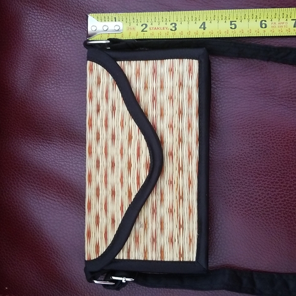 Woven clutch with shoulderstrap - Picture 2 of 7